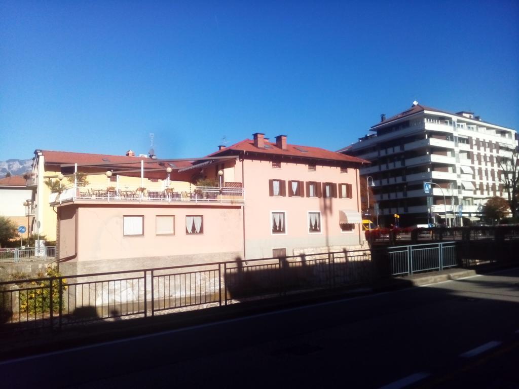 Alloggio Ponte Dei Cavalleggeri Hotel Trento Exterior photo